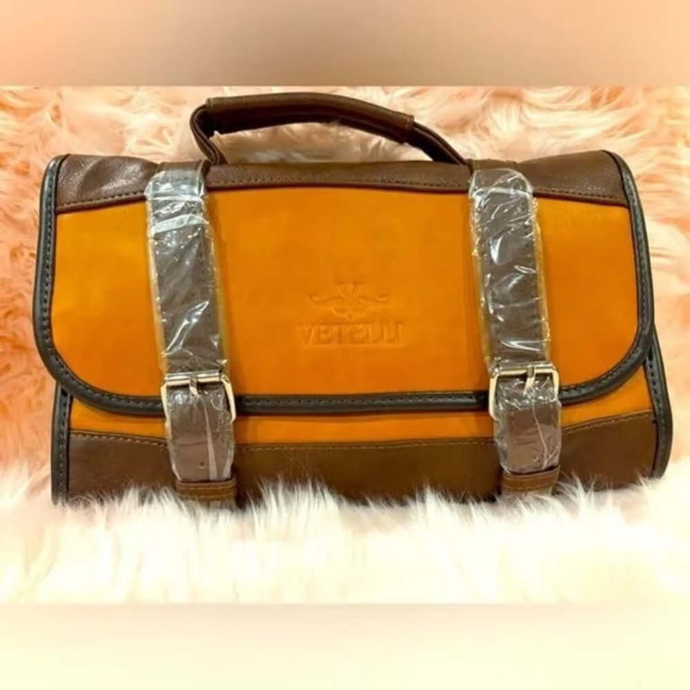 Vetelli's Italian-designed Men’s Hanging Toiletry Bag w/Dust Bag new